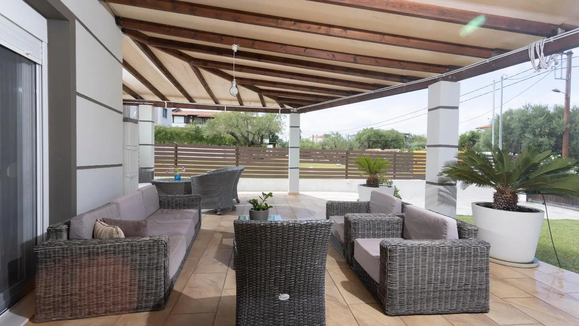 Villa Alto - 4Bdrms, Near Elephant And Mako Beach Bar Pefkochori