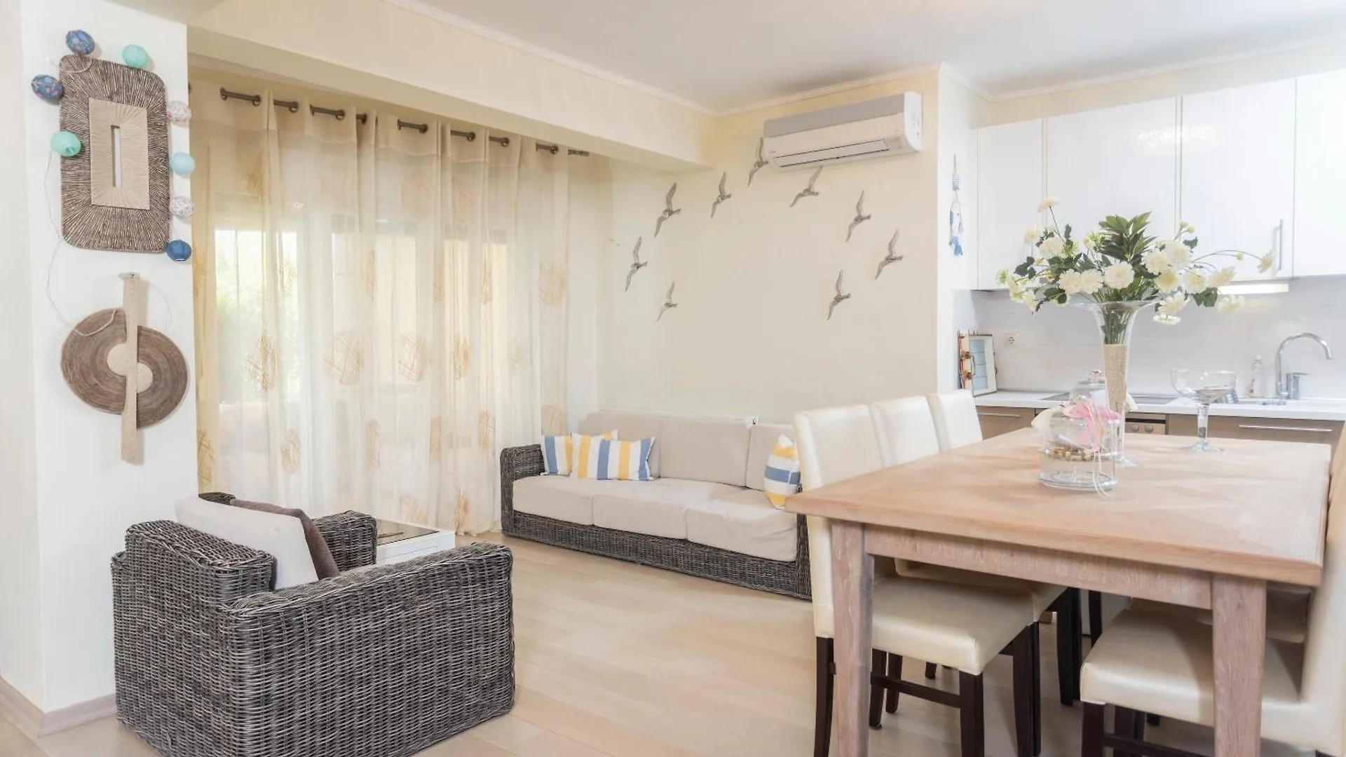 Villa Alto - 4Bdrms, Near Elephant And Mako Beach Bar Pefkochori