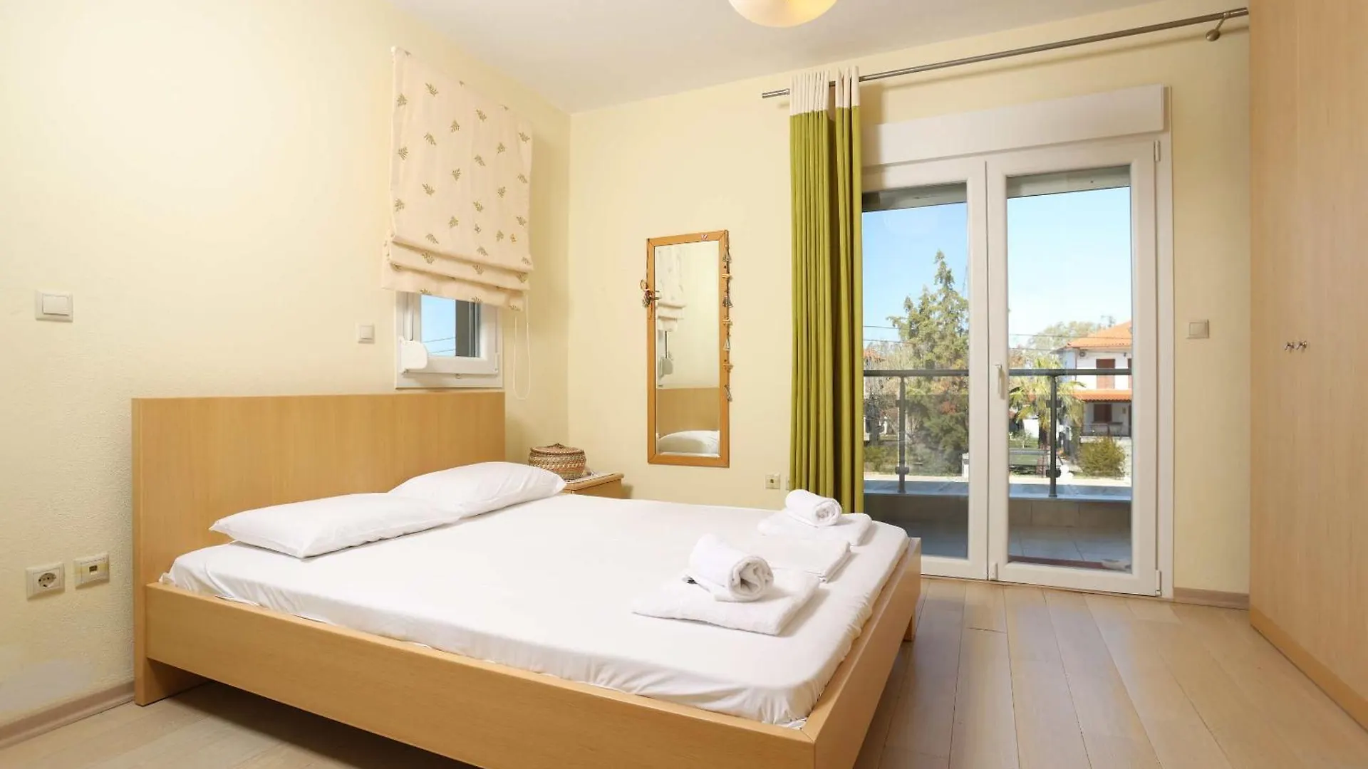 Villa Alto - 4Bdrms, Near Elephant And Mako Beach Bar Pefkochori