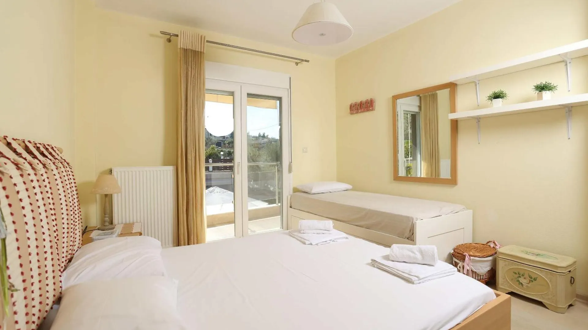 Villa Alto - 4Bdrms, Near Elephant And Mako Beach Bar Pefkochori