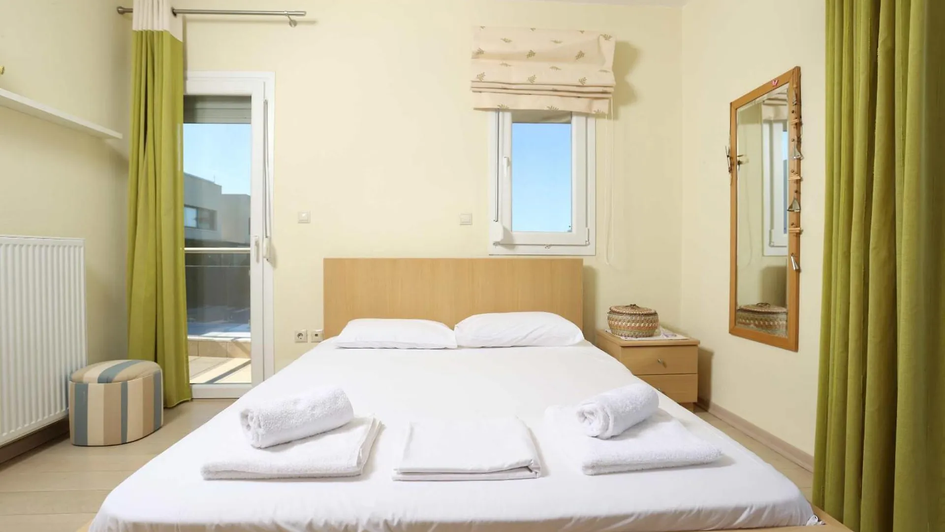 Villa Alto - 4Bdrms, Near Elephant And Mako Beach Bar Pefkochori