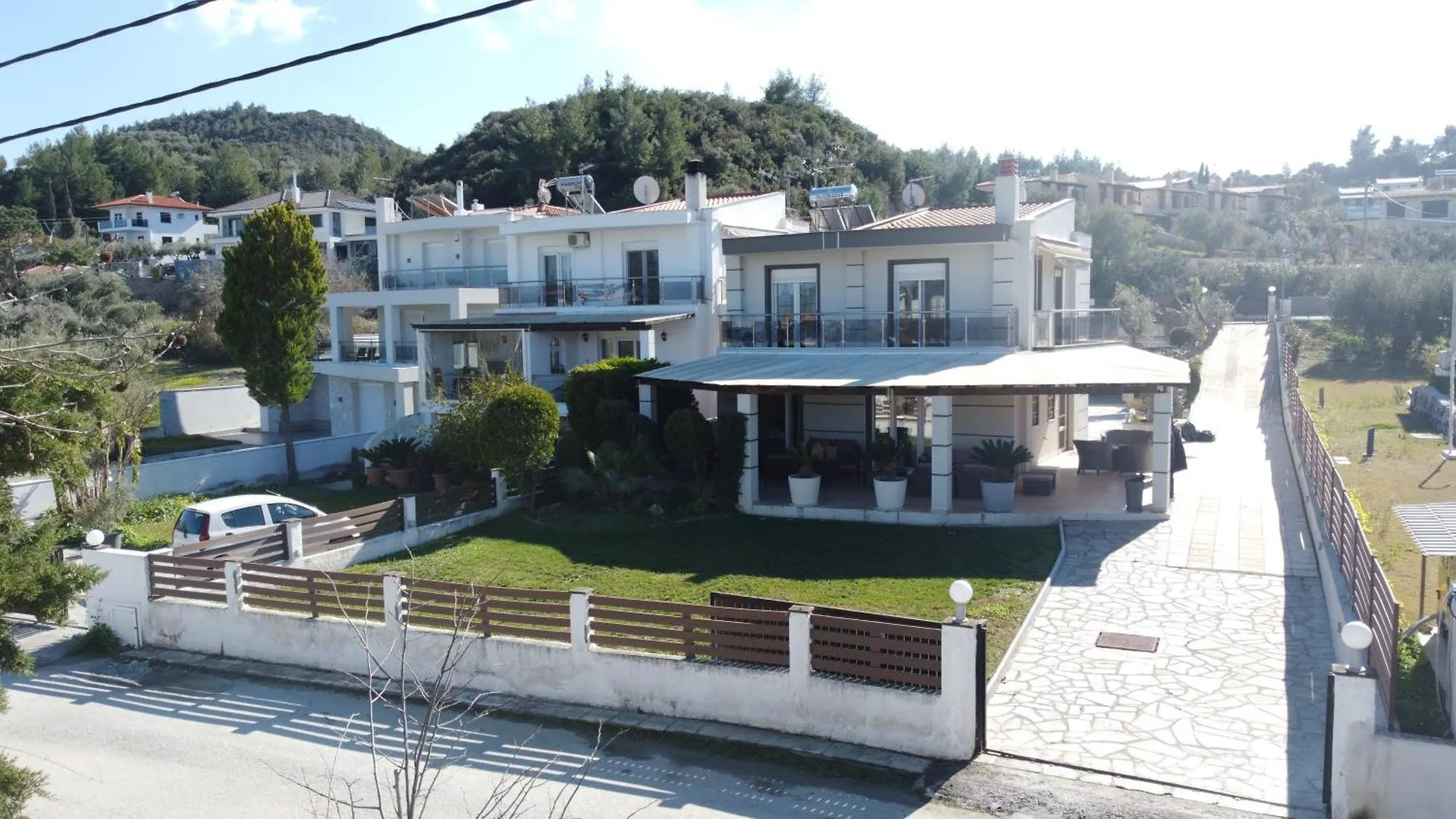 Villa Alto - 4Bdrms, Near Elephant And Mako Beach Bar Pefkochori