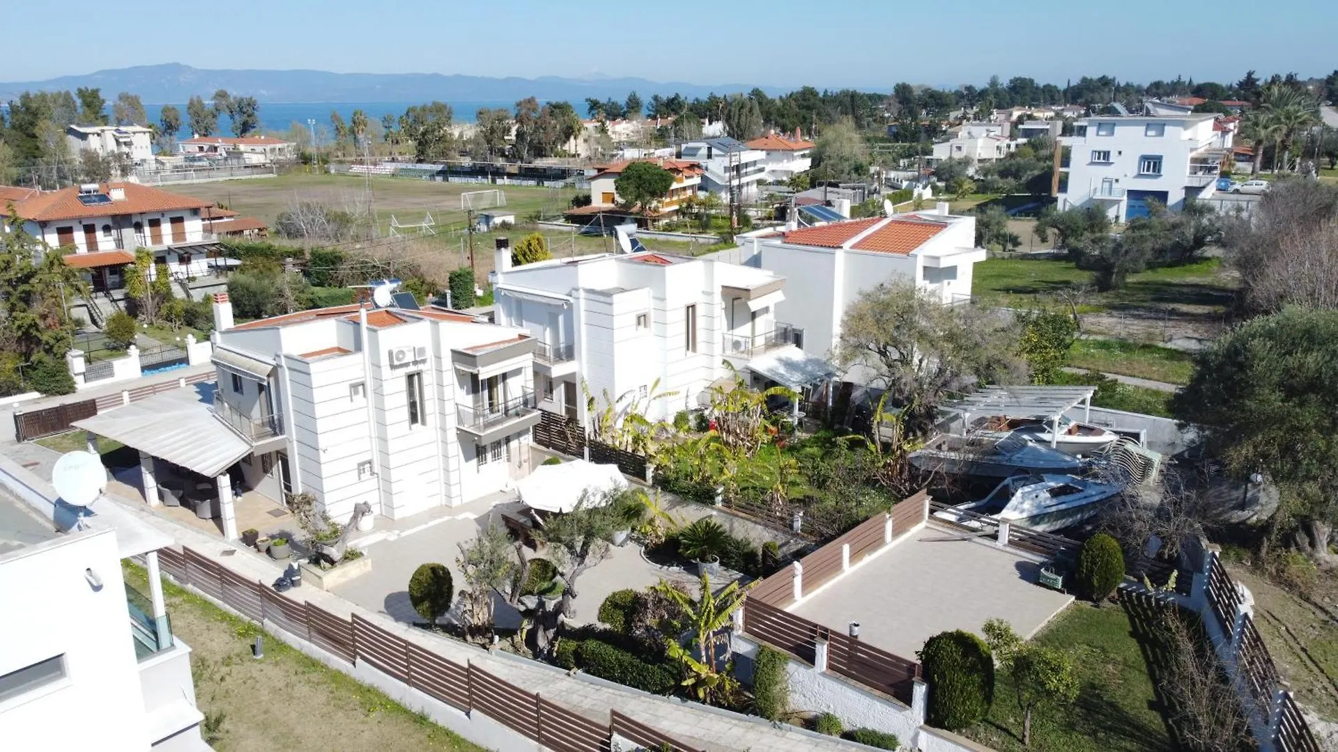 Villa Alto - 4Bdrms, Near Elephant And Mako Beach Bar Pefkochori
