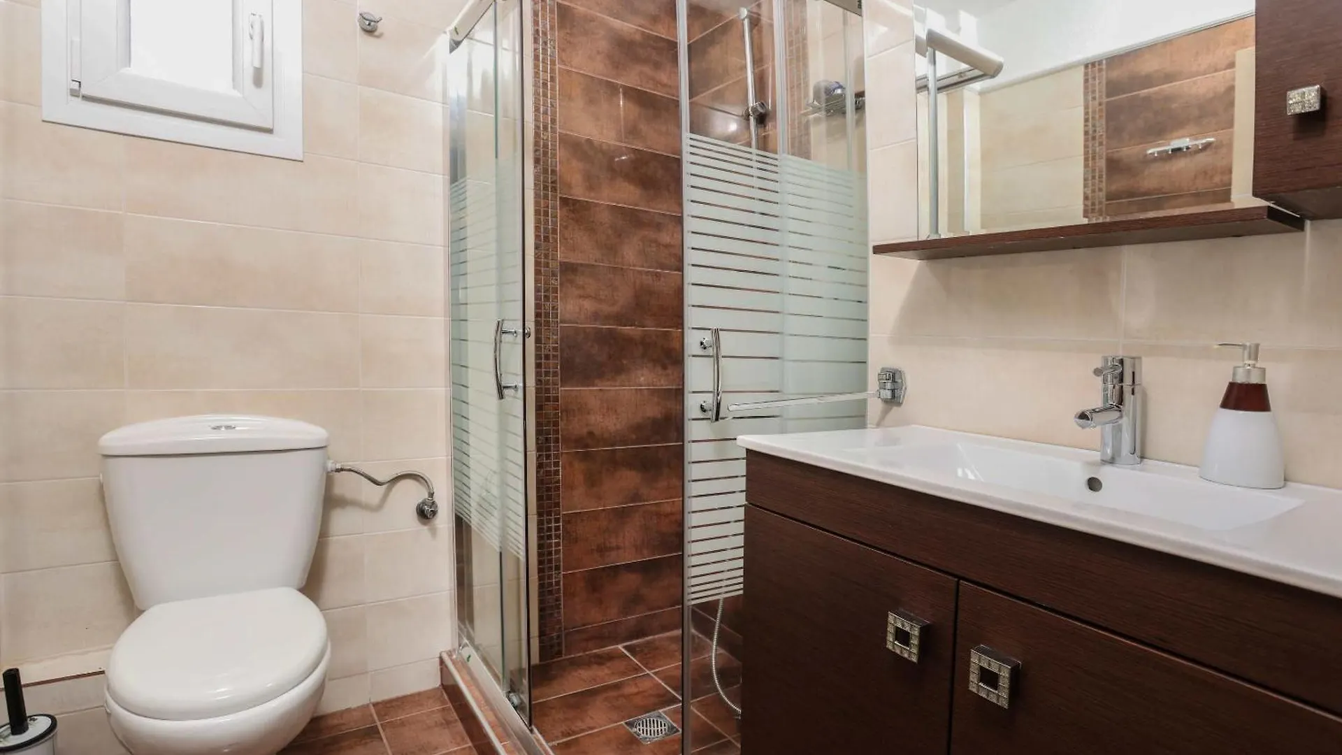 Villa Alto - 4Bdrms, Near Elephant And Mako Beach Bar Pefkochori
